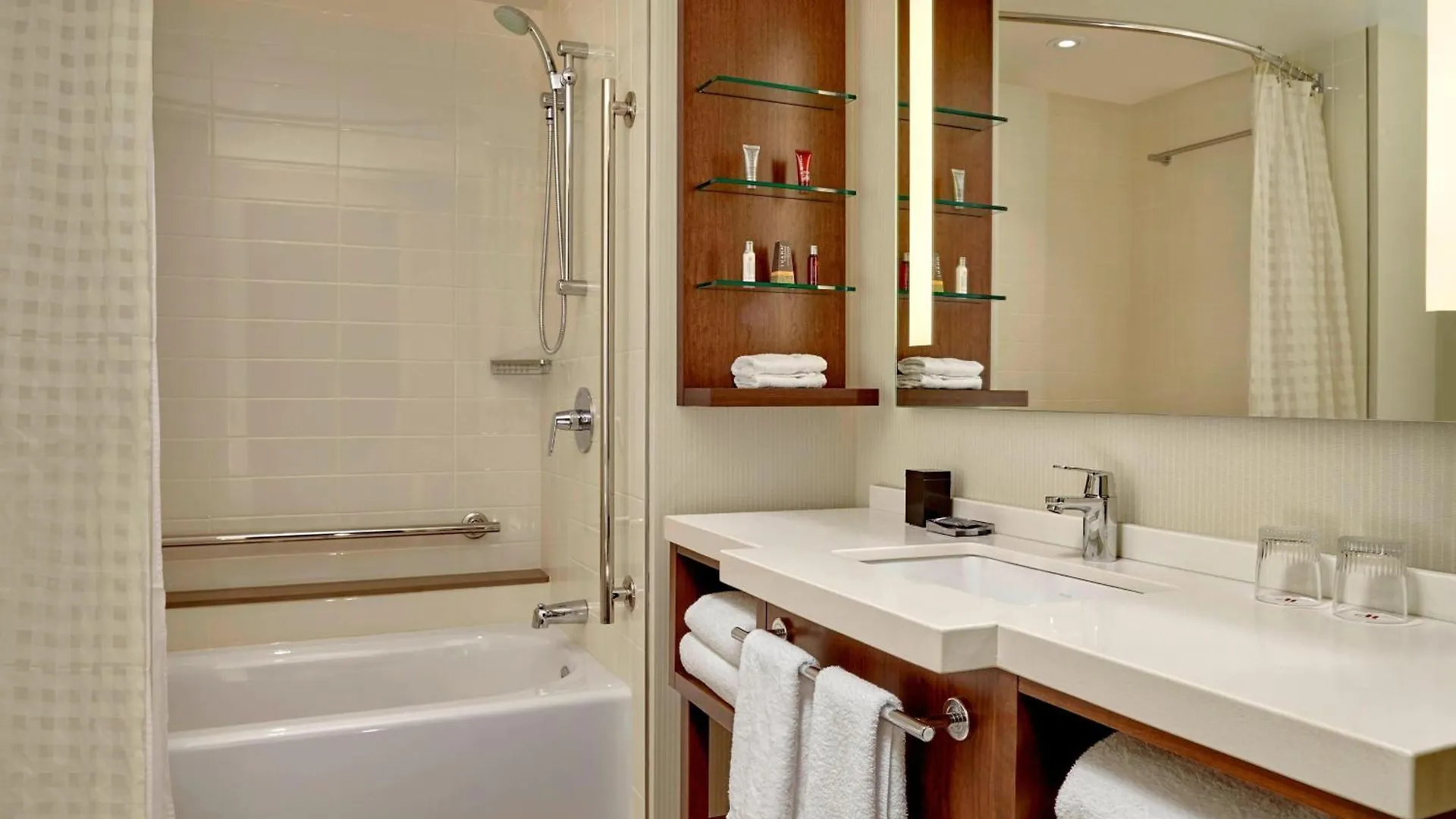 Calgary Airport Marriott In-Terminal Hotel Canada