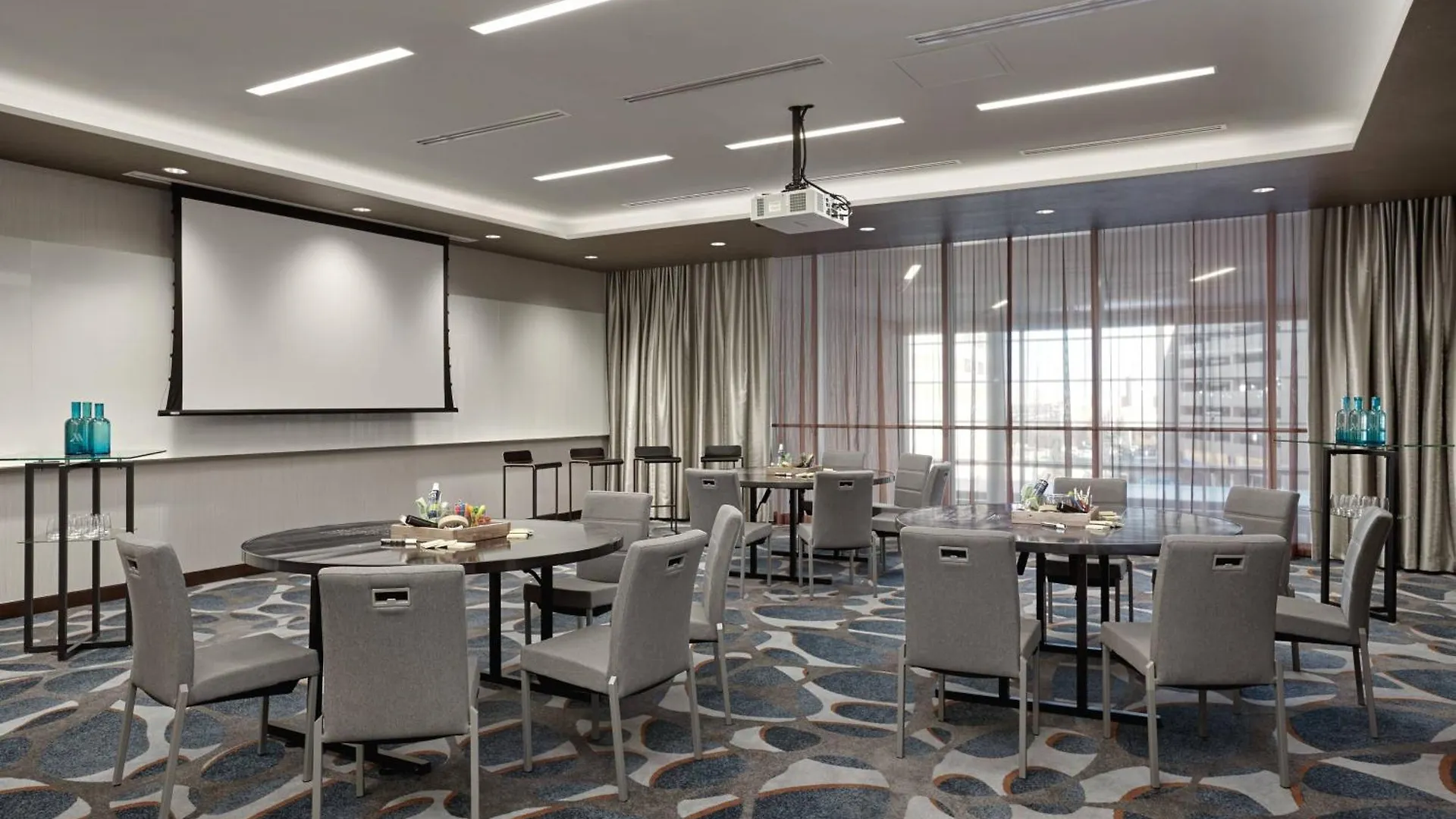 Calgary Airport Marriott In-Terminal Hotel 4*,  Canada
