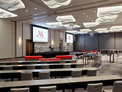 Calgary Airport Marriott In-Terminal Hotel